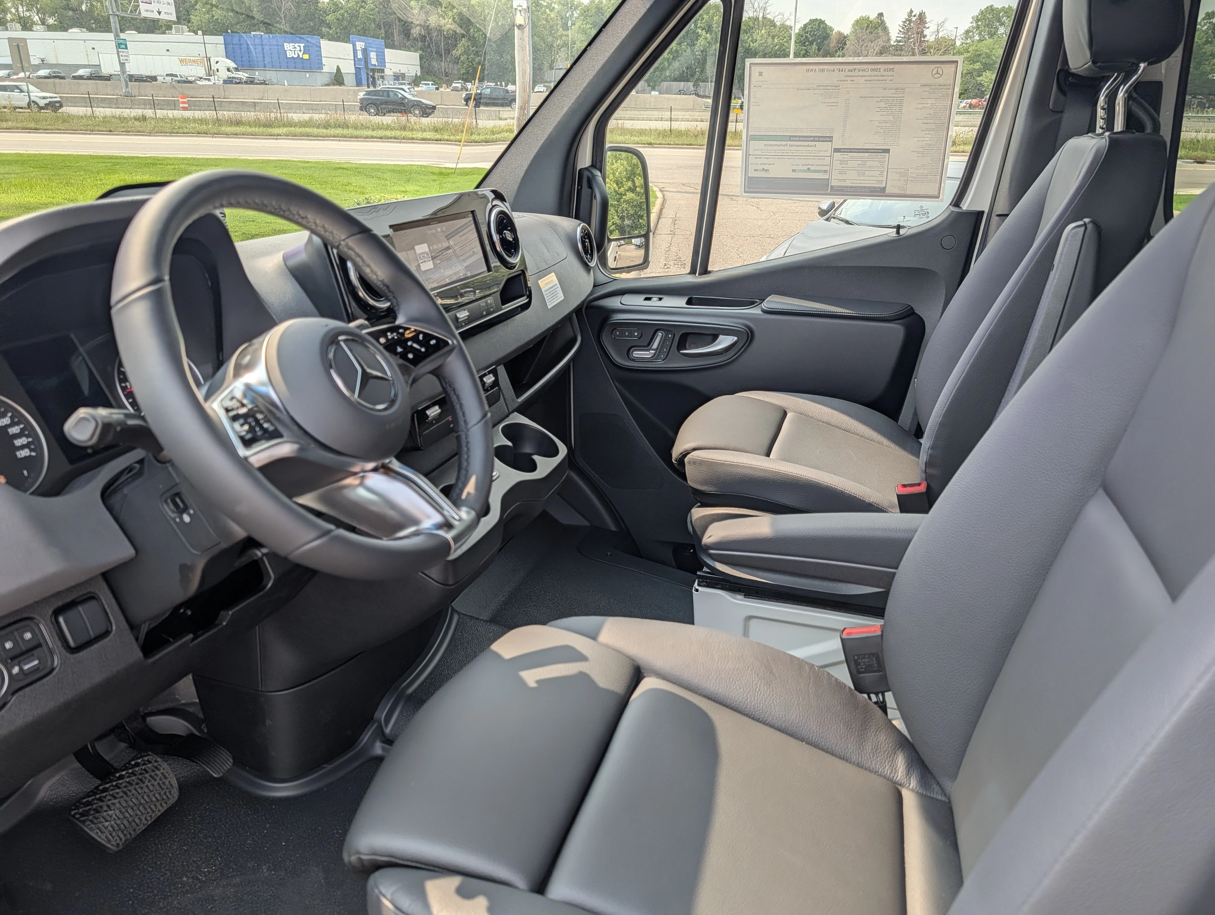 2026 Mercedes-Benz Sprinter Crew Van Base - Photo 12