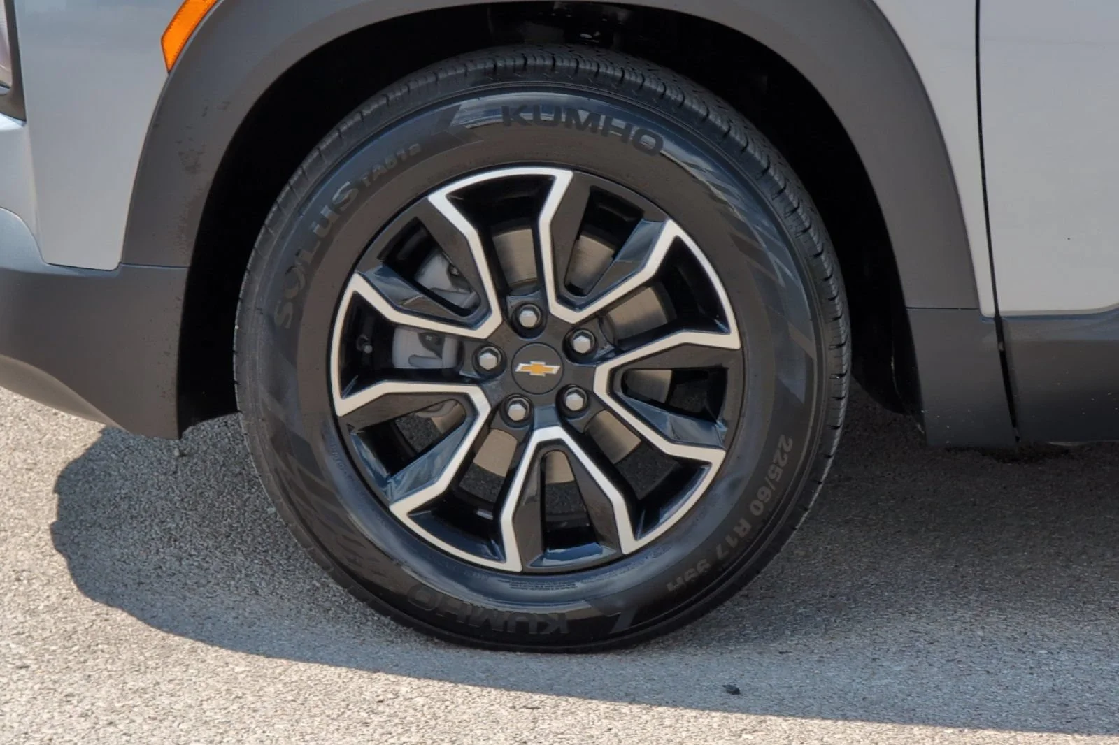 Used 2023 STERLING GRAY METALLIC Chevrolet ACTIV image 27