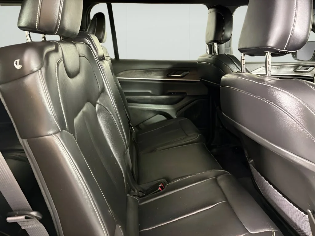 Used 2024 Silver Jeep Limited image 15