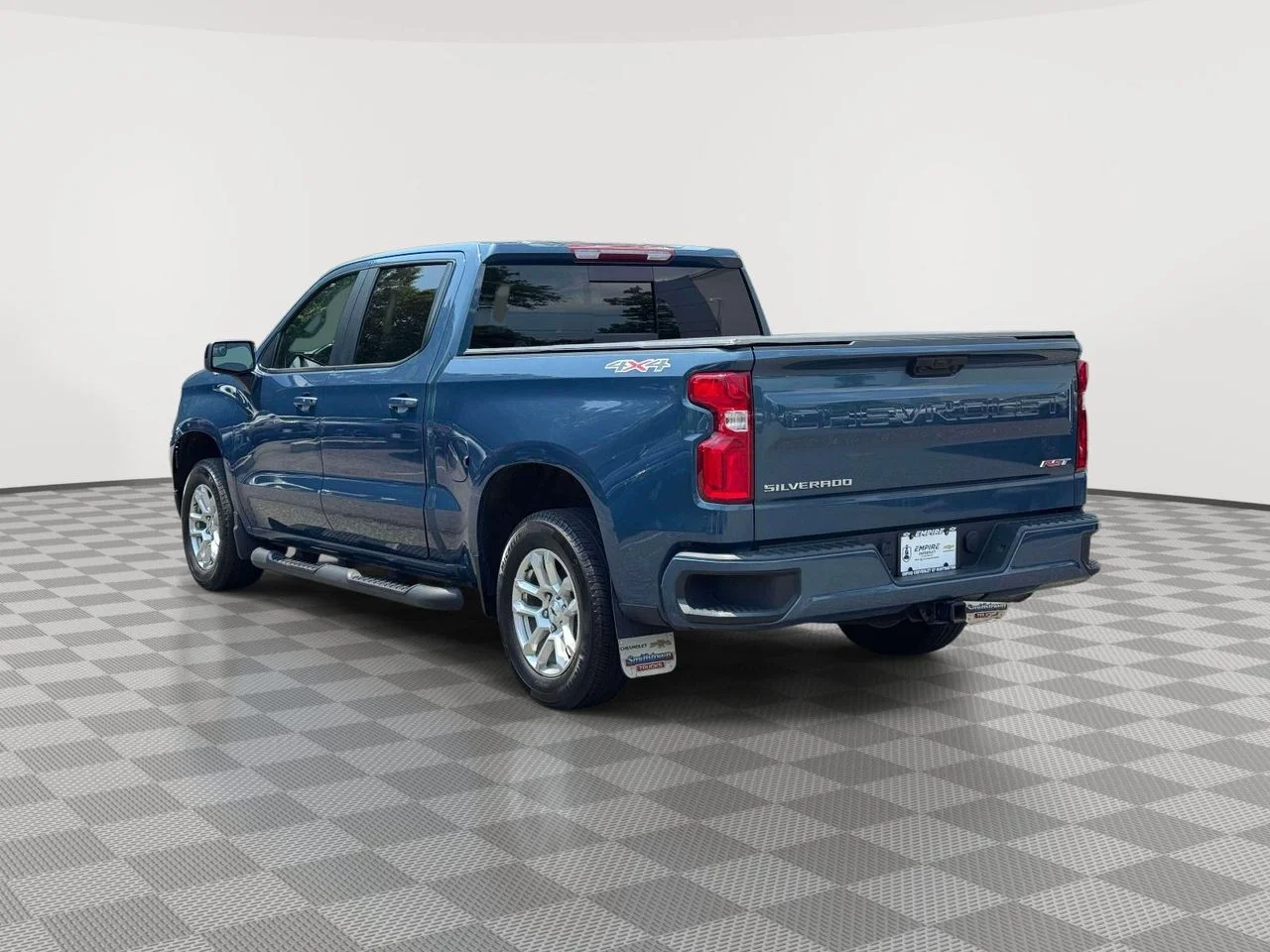 Used 2024 Lakeshore Blue Metallic Chevrolet 4WD Crew Cab Short Bed RST image 5
