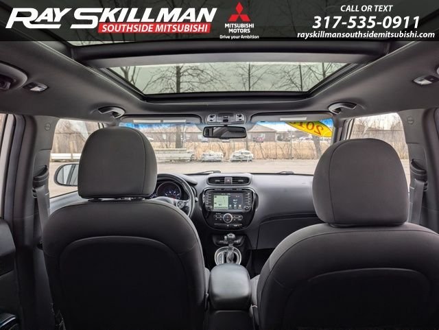 Used 2015 White Kia Exclaim image 9