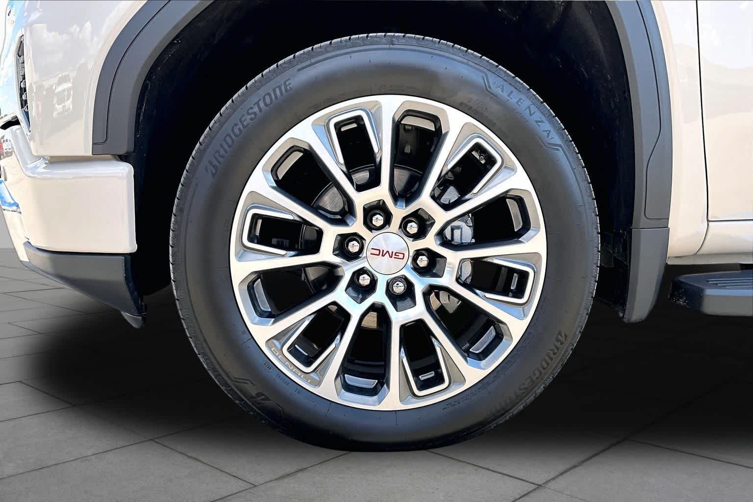 Used 2026 Coastal Dune GMC Denali image 11