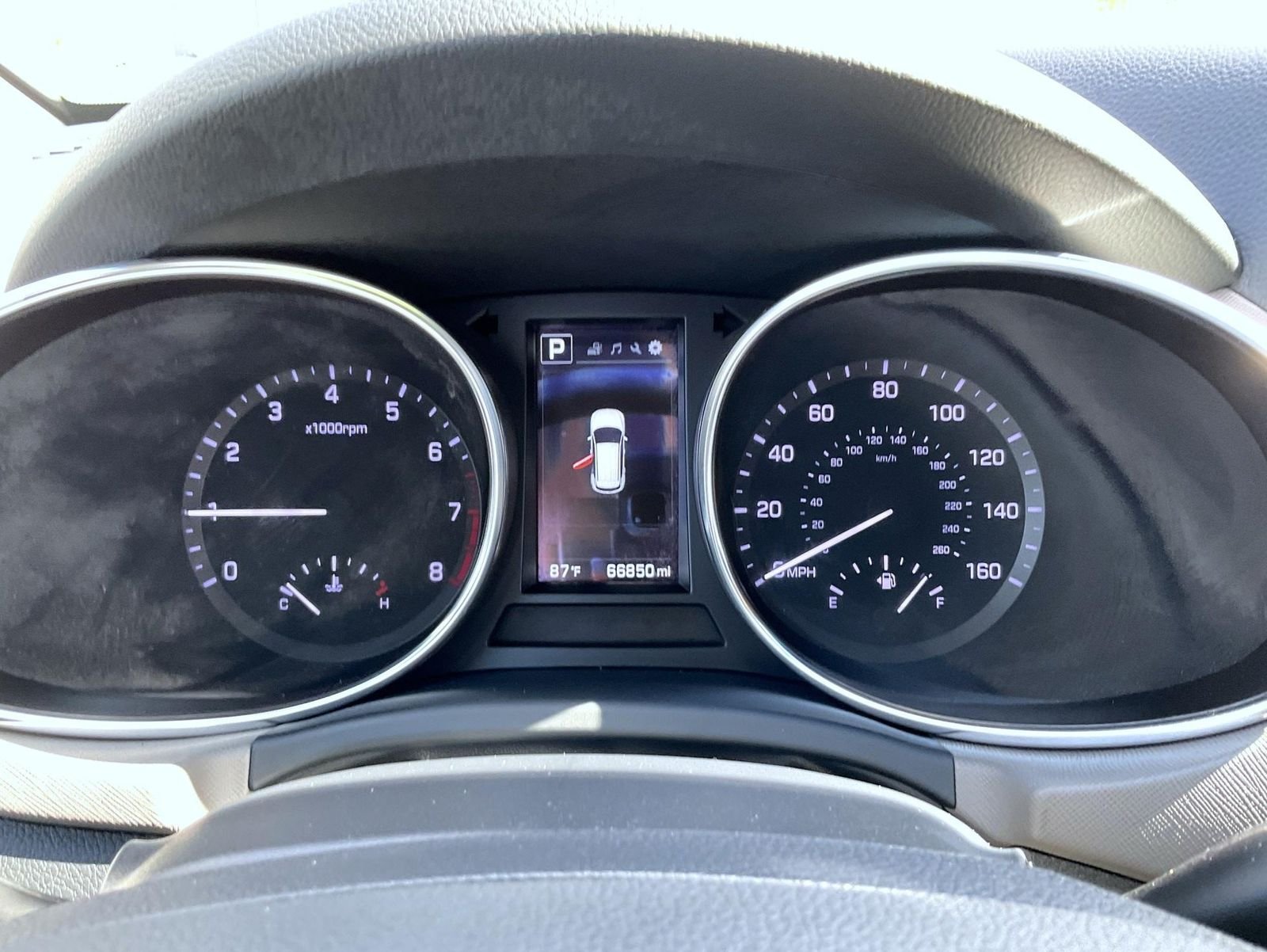 Certified Used 2019 Black Hyundai SE image 12