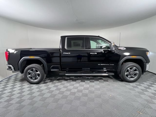New 2026 Onyx Black GMC SLT image 9
