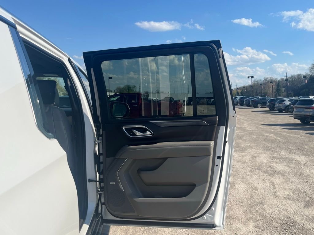 Used 2021 White Frost GMC SLT image 32