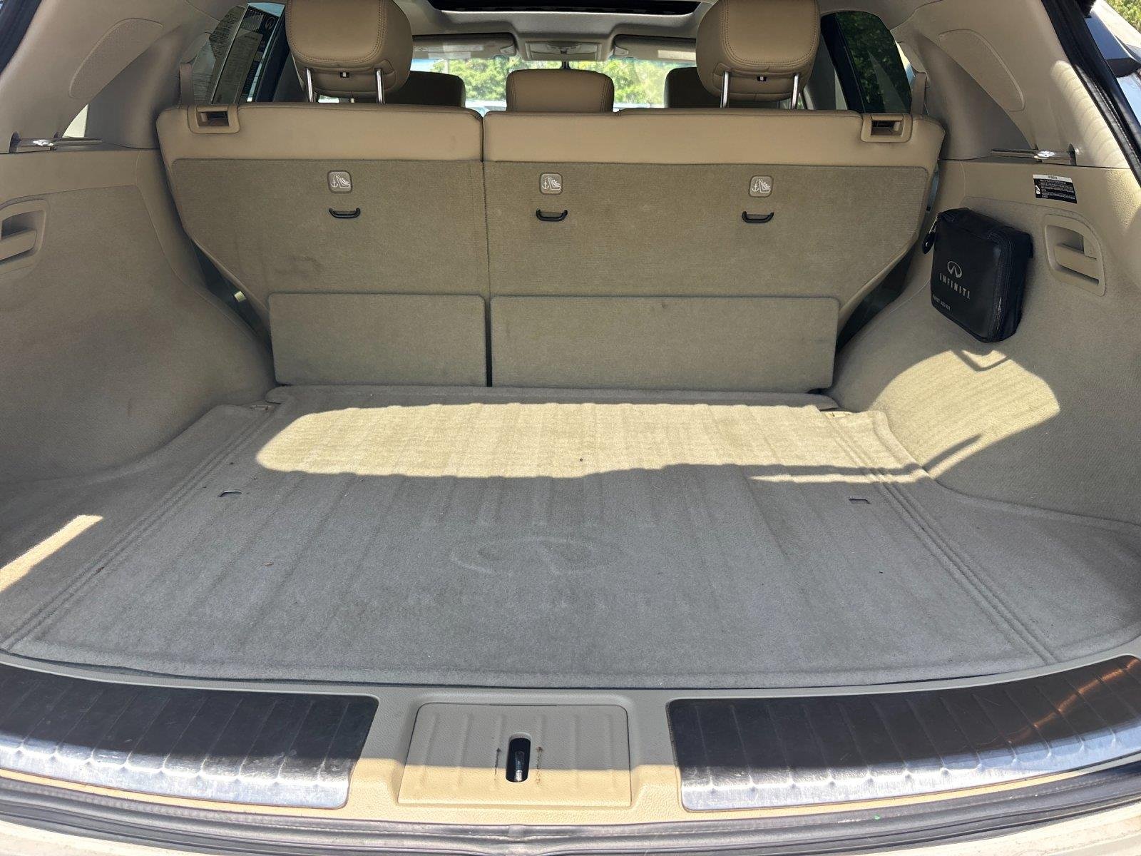 Used 2013 Moonlight White INFINITI Base image 36