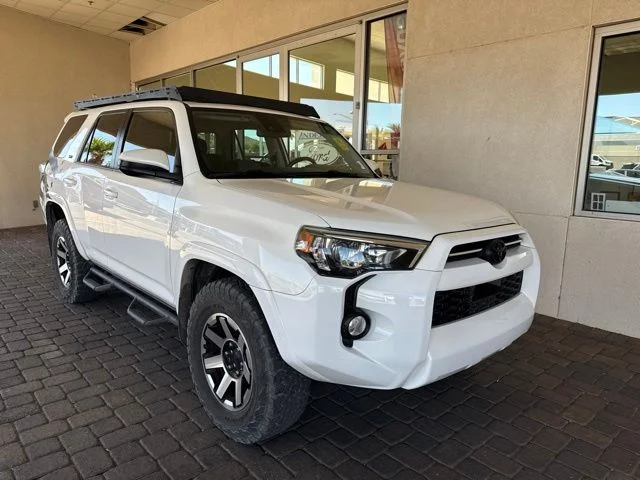 2020 Toyota 4Runner SR5 - Photo 6
