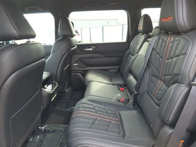 2026 Nissan Armada PRO-4X - Photo 26