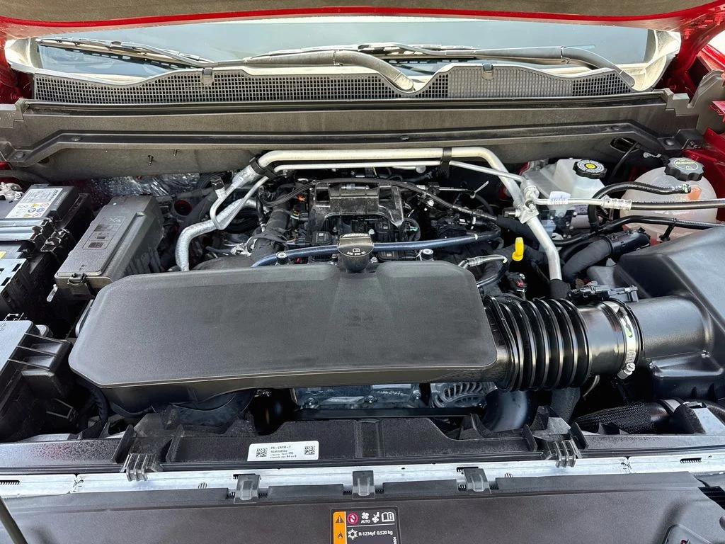 Used 2026 Red Chevrolet Z71 image 38