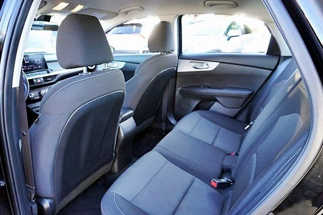 Used 2023 Black Kia LXS image 15