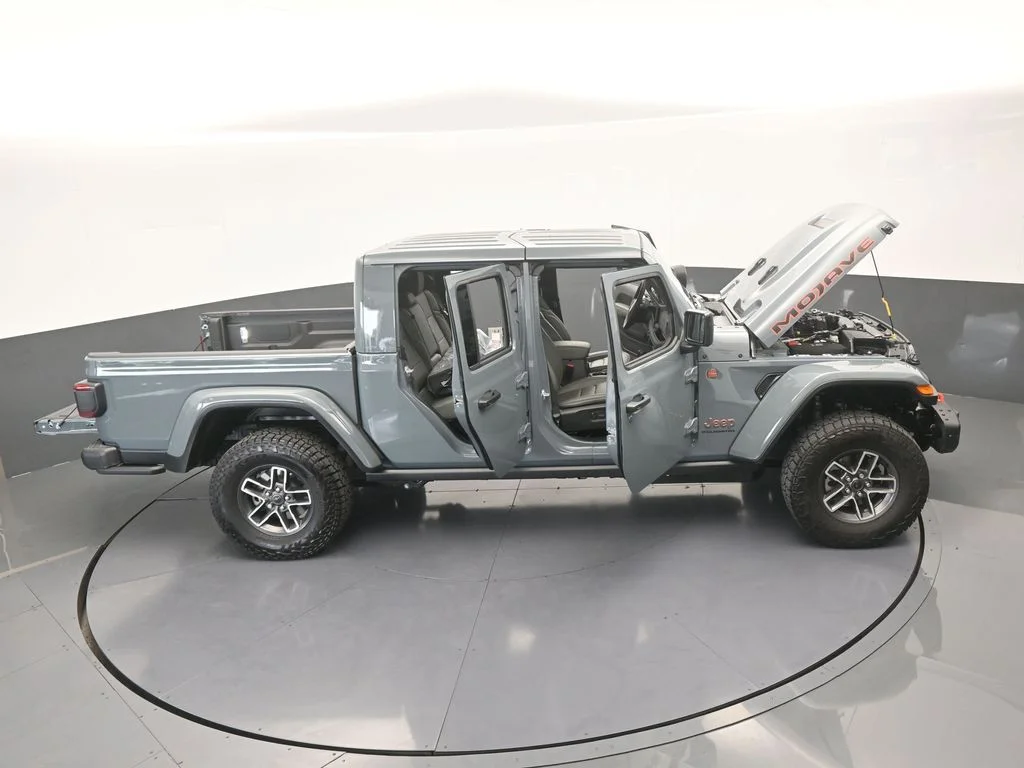 Used 2026 Anvil Clearcoat Jeep Mojave X image 76