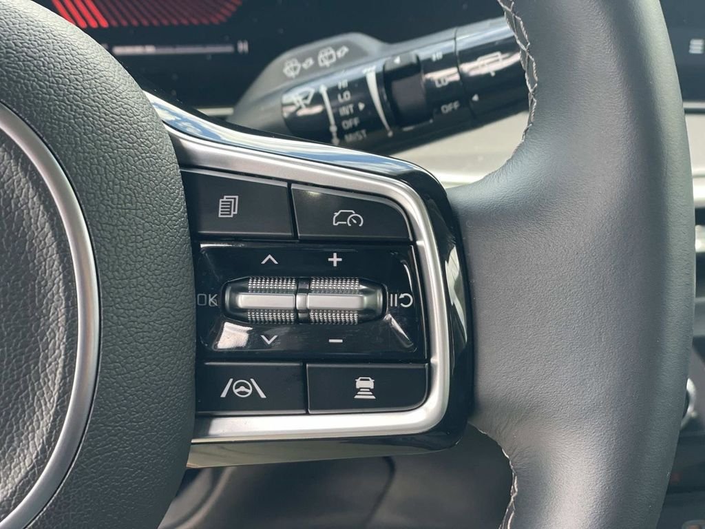 2025 Kia Sorento S - Photo 9