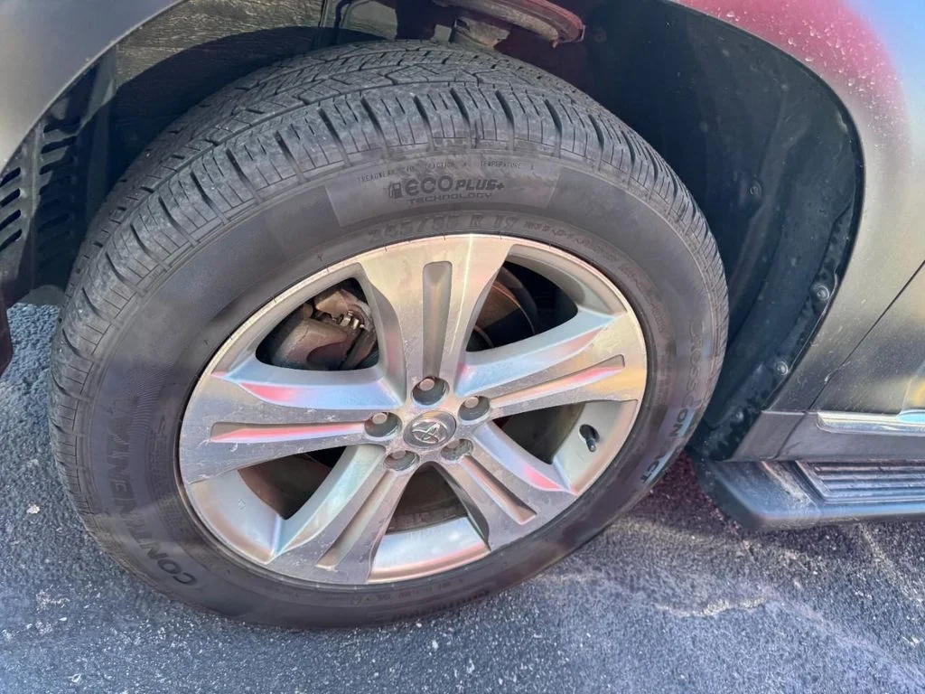 Used 2013 Magnetic Gray Metallic Toyota Limited image 8