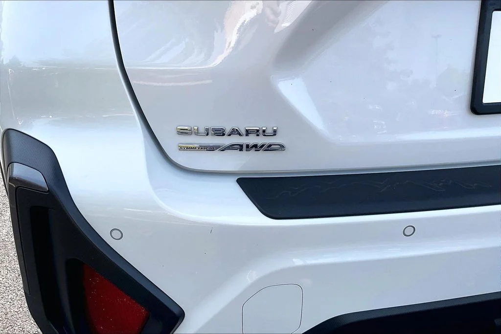 Used 2024 White Subaru Limited image 33