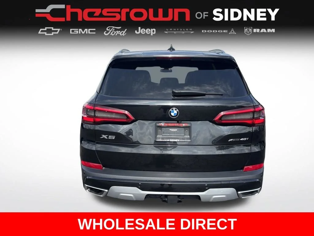 Used 2020 Black BMW xDrive40i image 4