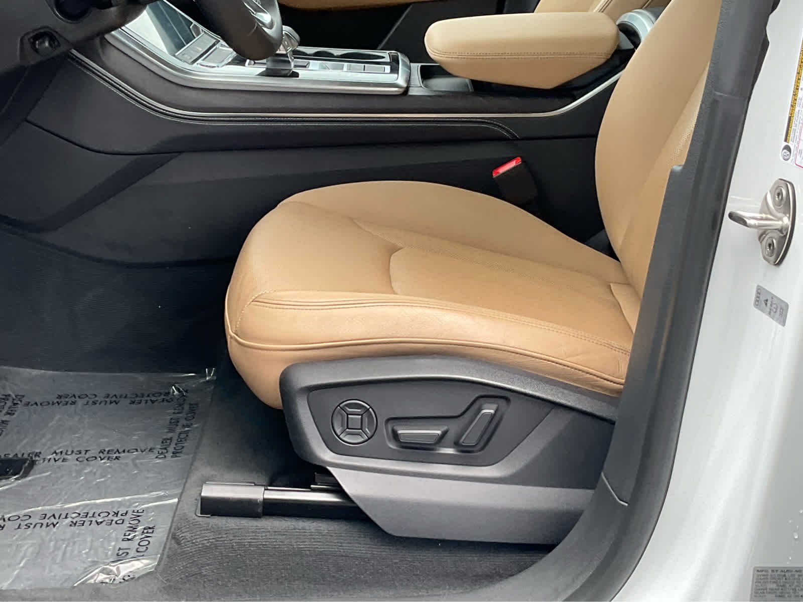 Used 2025  Audi Premium Plus image 13