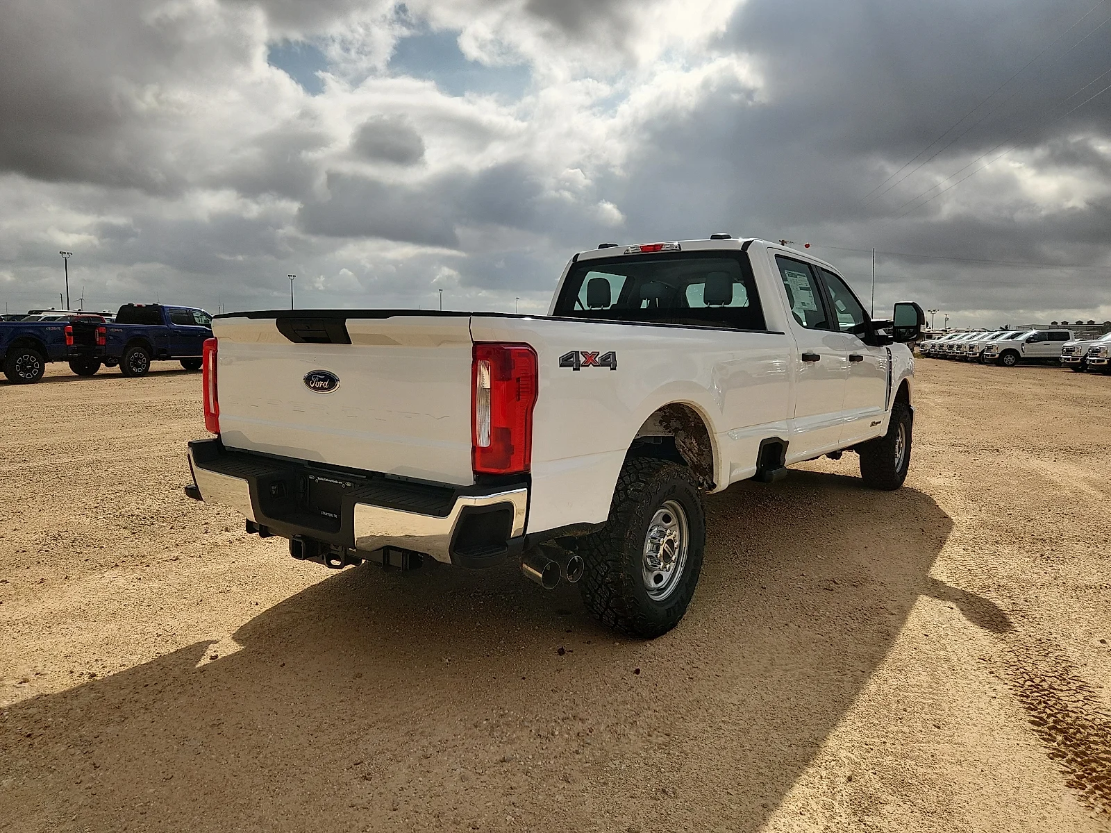 New 2026 Oxford White Ford F-250® XL image 7