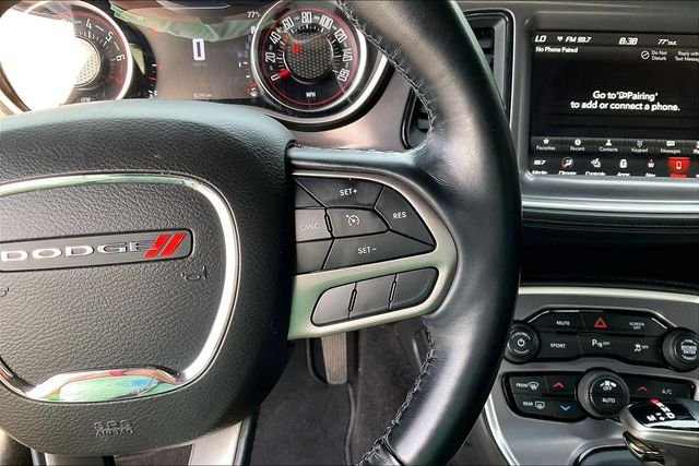 Used 2022 White Dodge SXT image 17