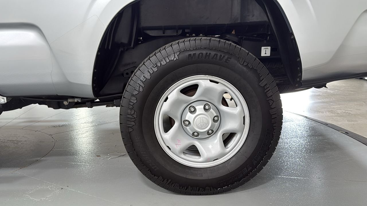Used 2022 Silver Toyota SR image 23