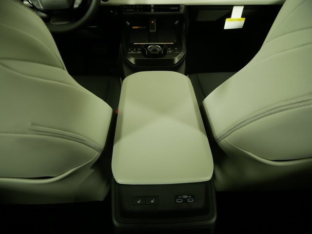 New 2027 Wind Chill Pearl with Midnight Black Metallic roof Toyota Limited image 24