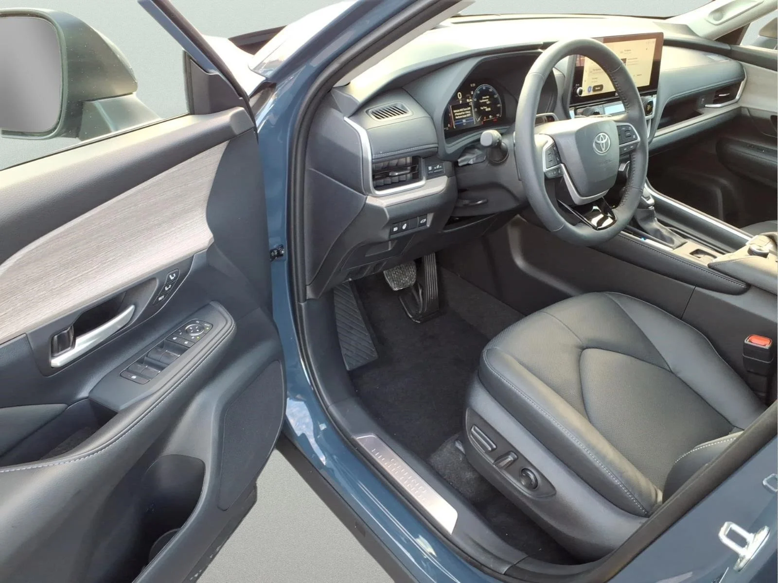 Certified Used 2026 White Toyota Platinum image 10