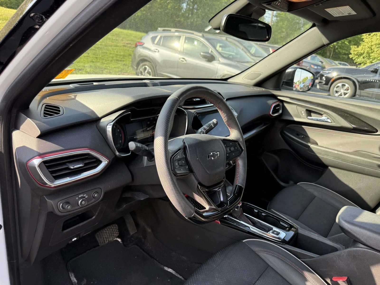 Used 2023 Summit White Chevrolet RS image 4