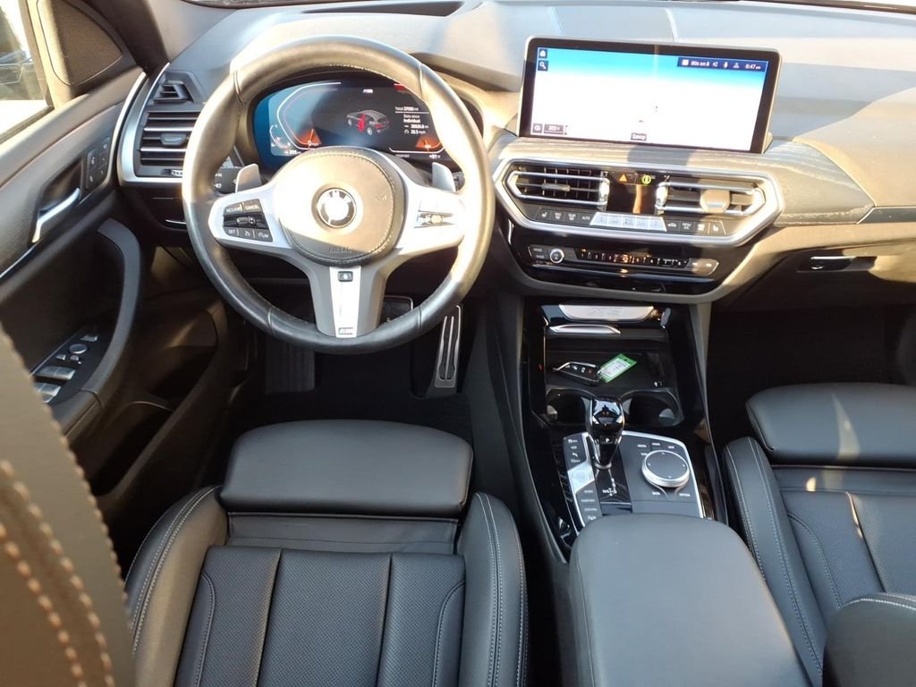 Used 2024 Black Sapphire Metallic BMW xDrive30i image 3