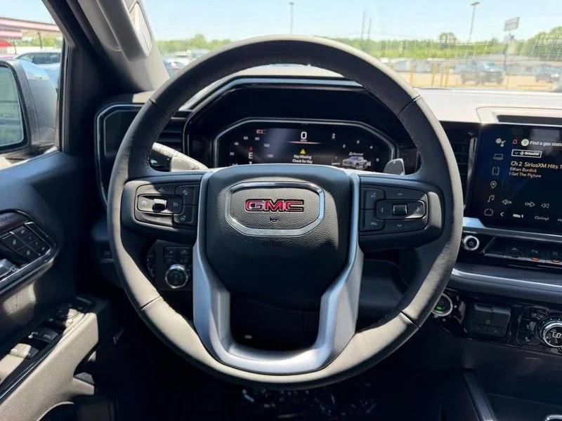 2026 GMC Sierra 1500 SLT - Photo 9
