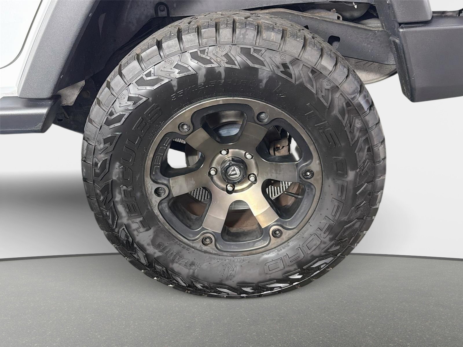 Used 2016 Bright White Clearcoat Jeep Sport image 24
