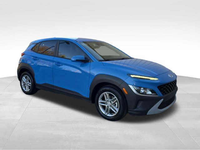Used 2022 Blue Hyundai SE image 7
