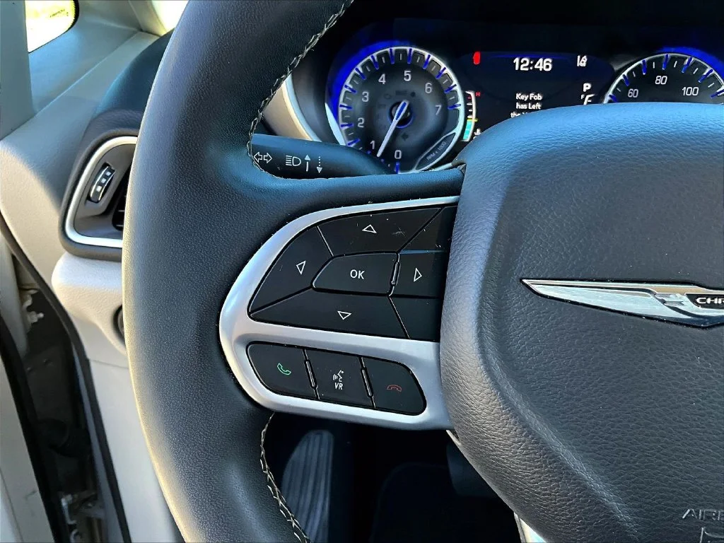 Used 2024 Silver Chrysler Touring L image 12
