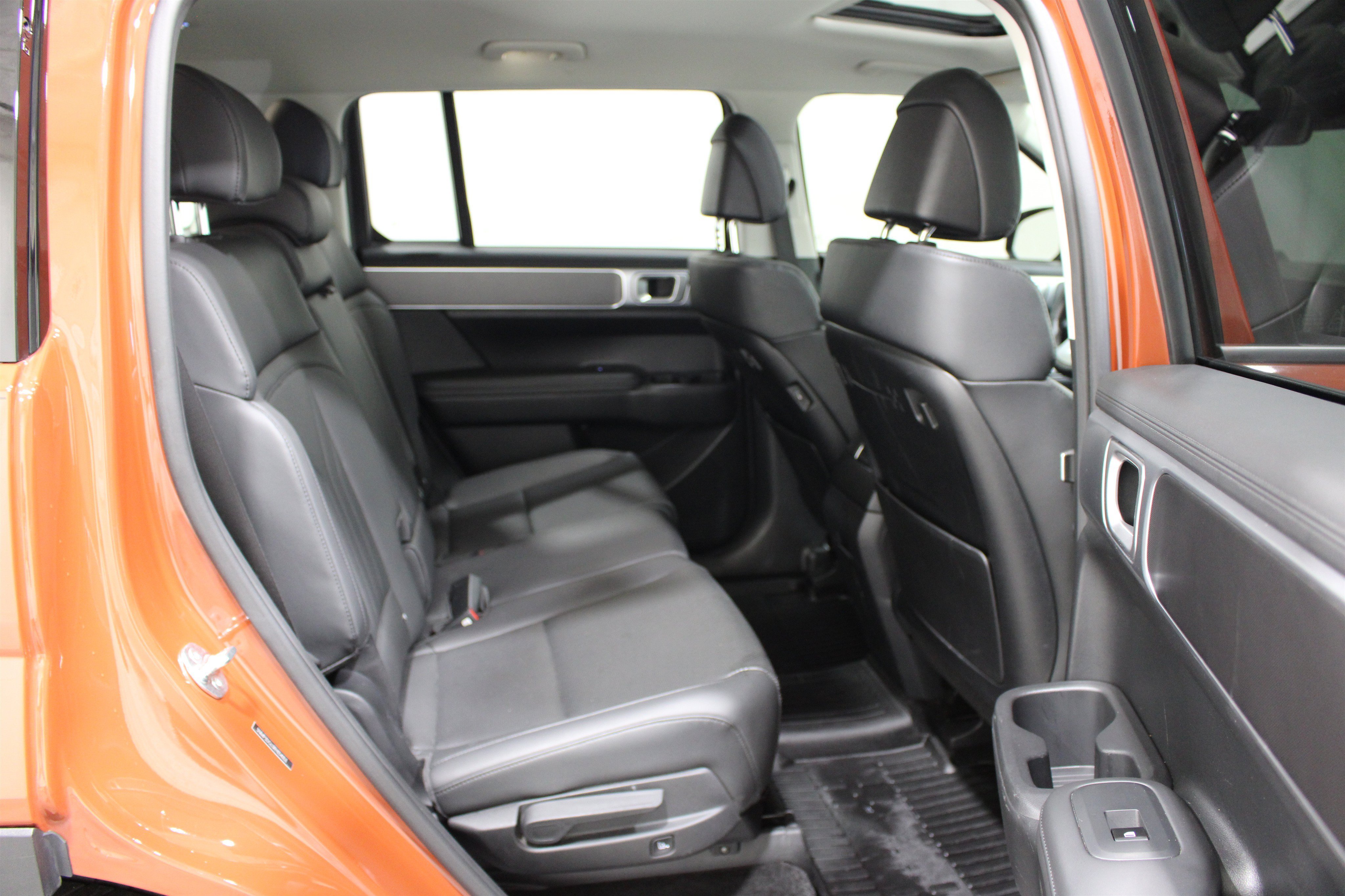 Used 2024 Terracotta Orange Hyundai XRT image 24