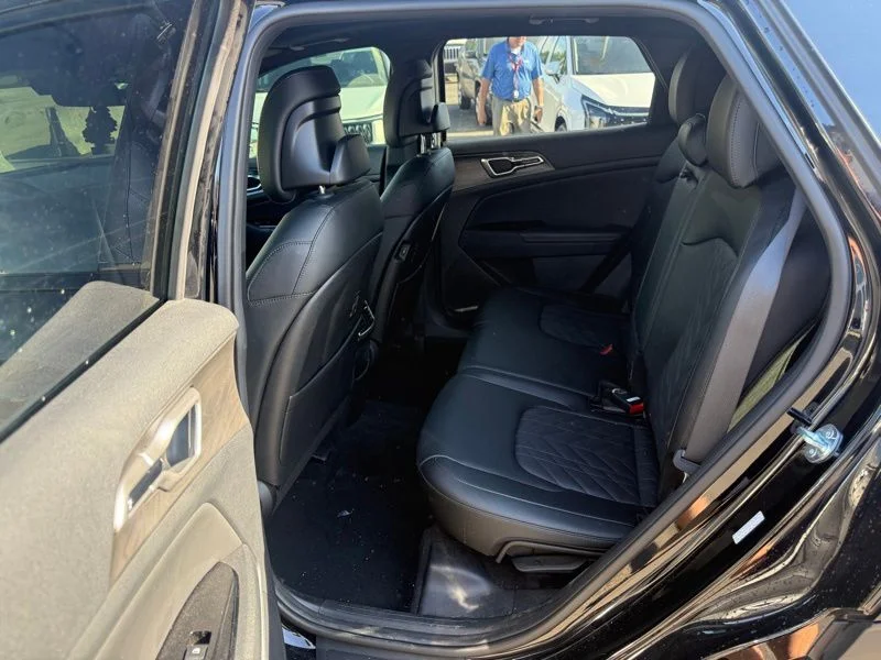 Used 2024 Black Kia X-Line image 9