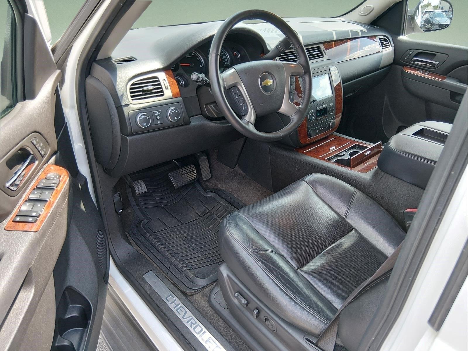 Used 2013 Summit White Chevrolet LTZ image 15