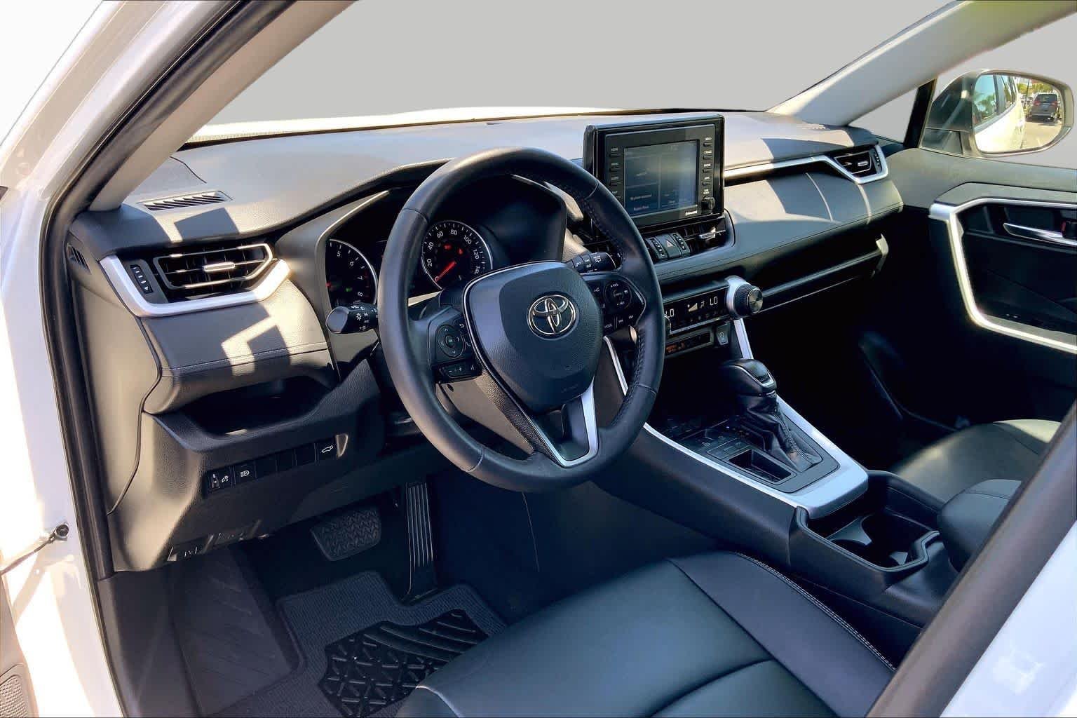Certified Used 2021 Blizzard Pearl Toyota XLE Premium image 17