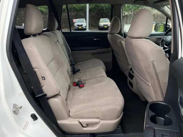 2016 Honda Pilot EX - Photo 10
