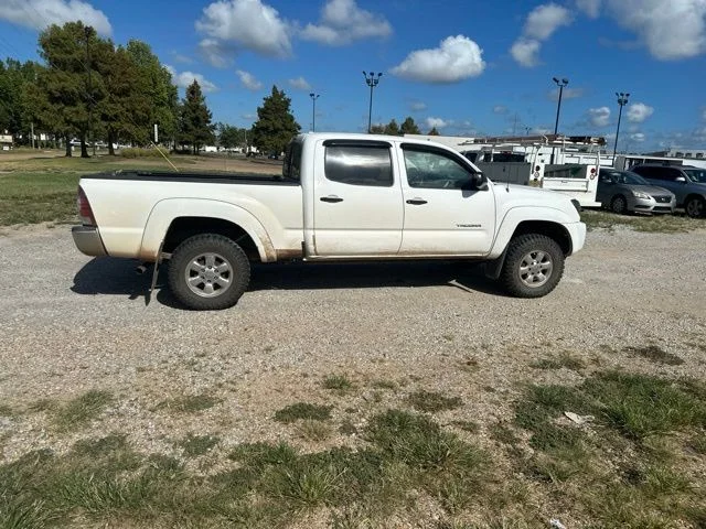 Used 2009 Super White Toyota PreRunner image 15