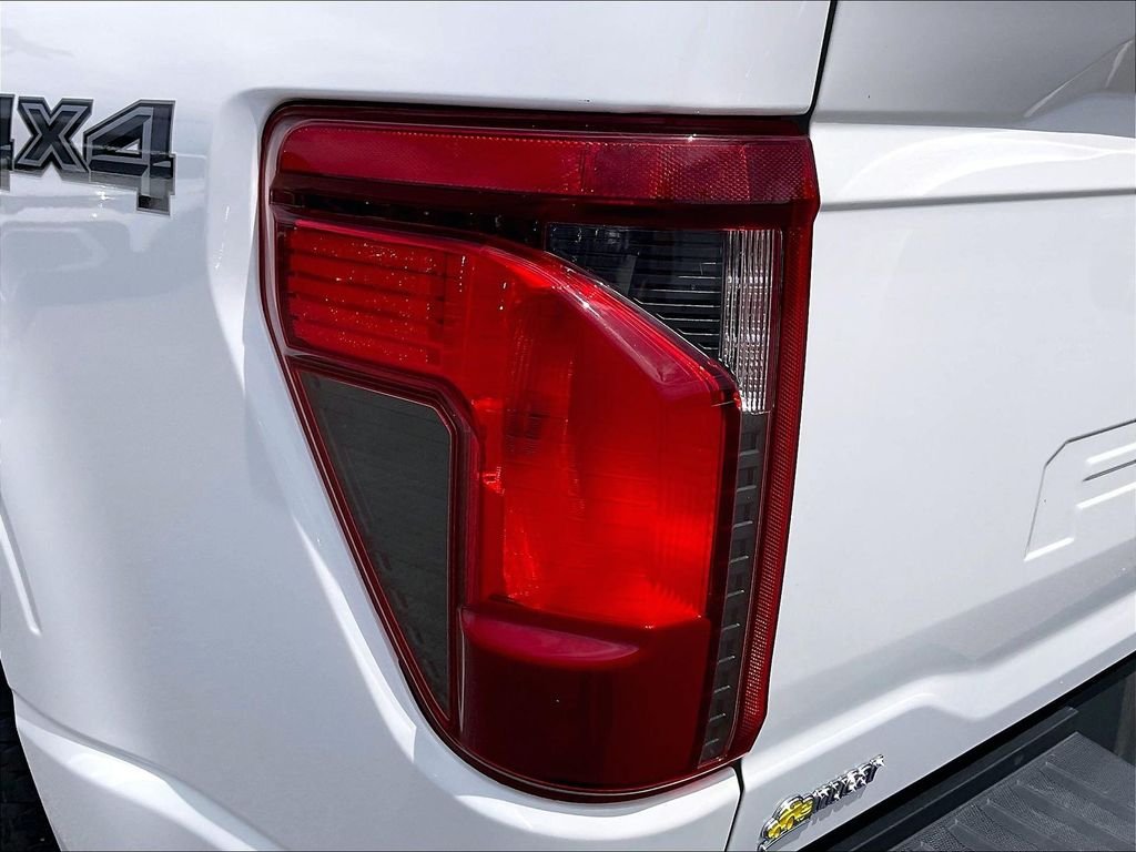 Used 2025 White Ford XLT image 30