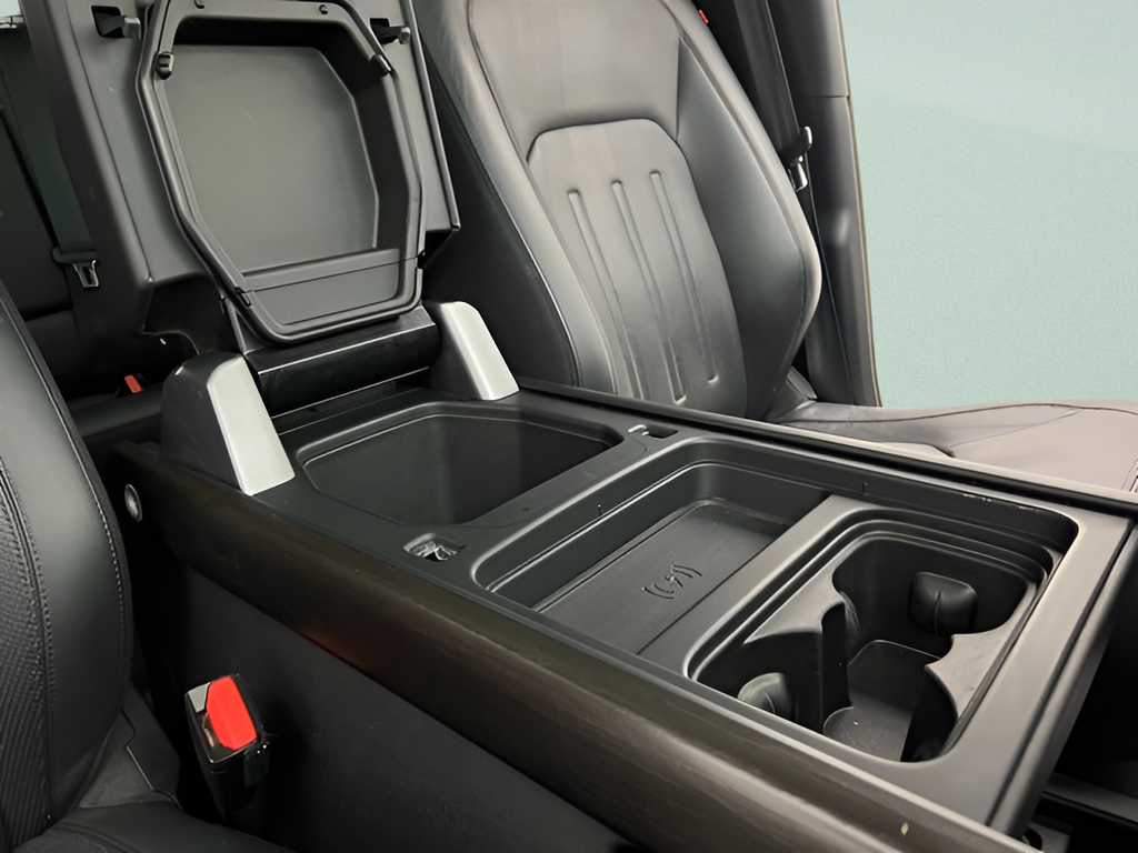Used 2021  Land Rover X image 11