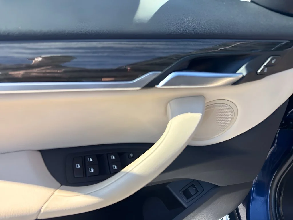 Used 2018 Blue BMW sDrive28i image 22