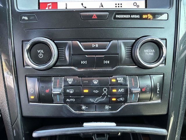 Used 2019 Gray Ford XLT image 12