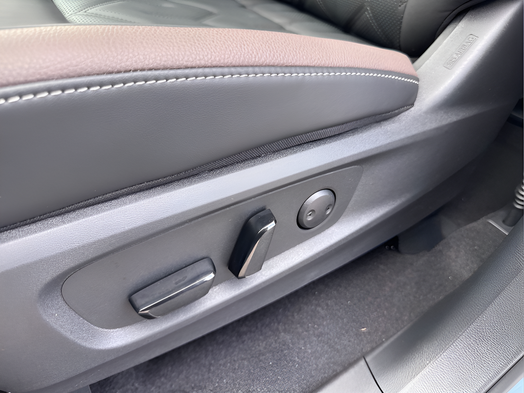 New 2026 Green Nissan Platinum image 31