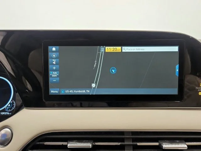 Used 2020 White Hyundai Limited image 33