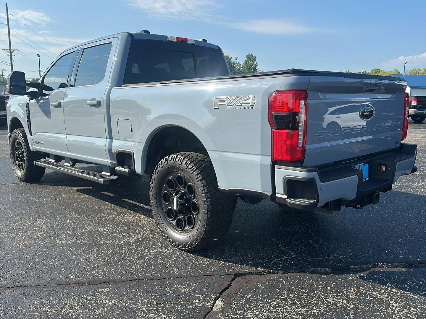 Used 2024 Glacier Gray Metallic Tri-Coat Ford Lariat image 8