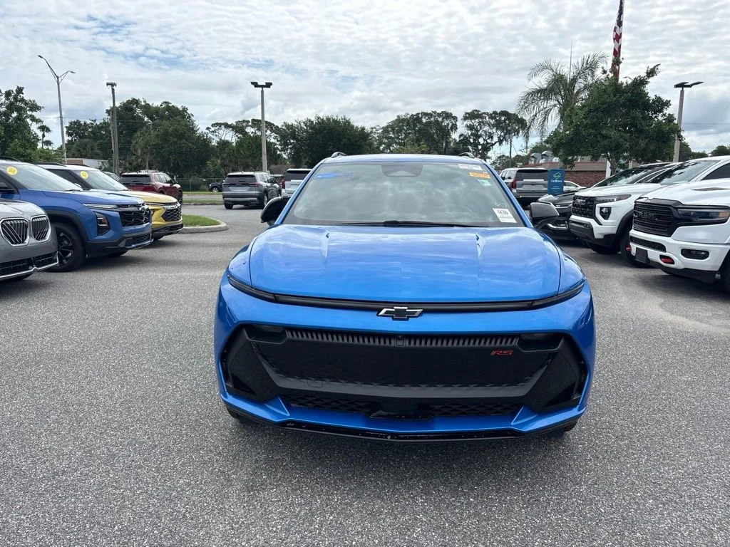Used 2025 Riptide Blue Metallic Chevrolet RS image 7