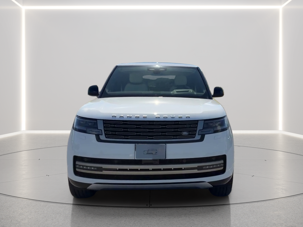 New 2026 Fuji White Land Rover SE image 2