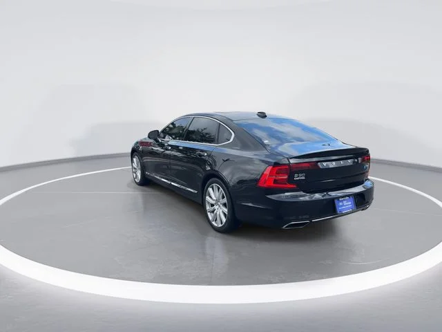 Used 2018 Black Volvo T6 Inscription image 6