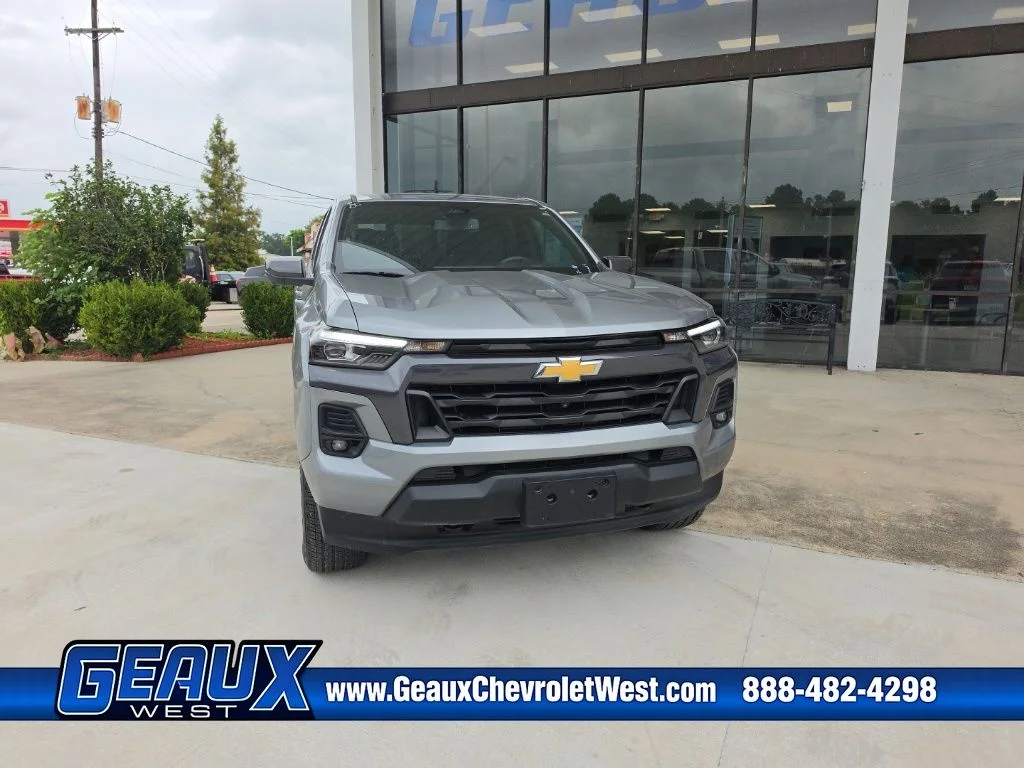 Used 2025 Gray Chevrolet LT image 2
