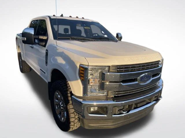 Used 2019  Ford King Ranch image 2