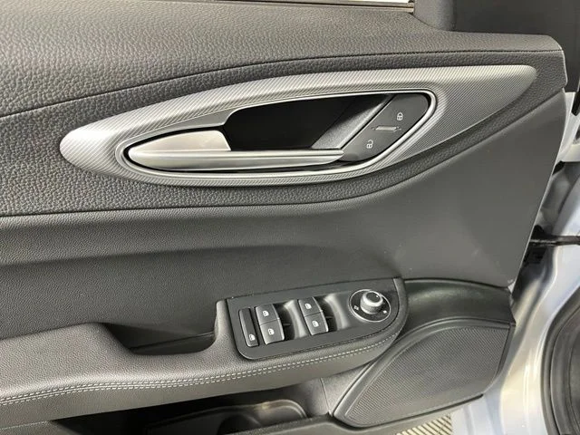 2026 Alfa Romeo Giulia Base - Photo 16